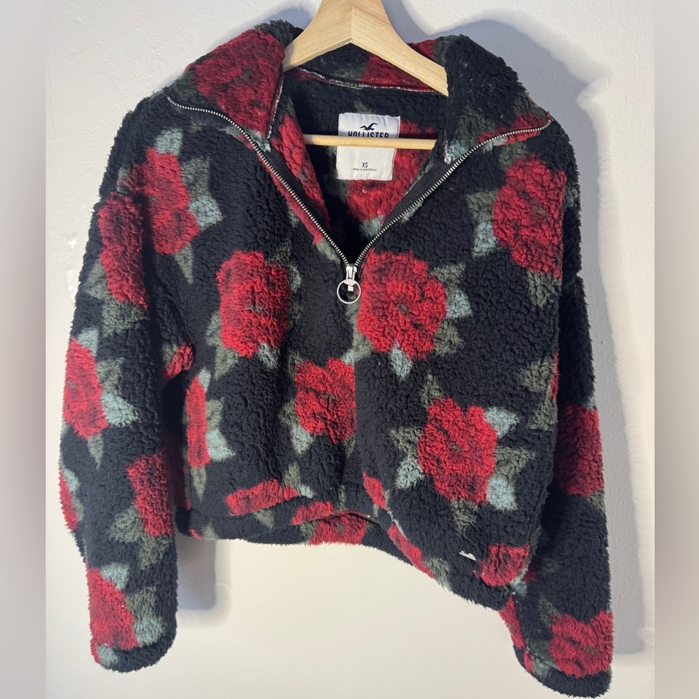 Hollister sherpa cropped trucker rose print ladies extra small